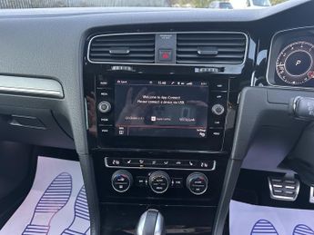 VOLKSWAGEN GOLF 2.0 GTI PERFORMANCE TSI DSG 5DR SEMI AUTOMATIC