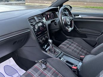 VOLKSWAGEN GOLF 2.0 GTI PERFORMANCE TSI DSG 5DR SEMI AUTOMATIC