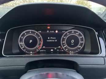 VOLKSWAGEN GOLF 2.0 GTI PERFORMANCE TSI DSG 5DR SEMI AUTOMATIC