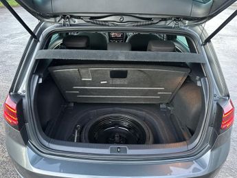 VOLKSWAGEN GOLF 2.0 GTI PERFORMANCE TSI DSG 5DR SEMI AUTOMATIC