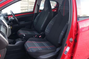 PEUGEOT 108 HATCHBACK 1.0 ACTIVE 5DR Semi Automatic