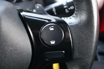 PEUGEOT 108 HATCHBACK 1.0 ACTIVE 5DR Semi Automatic