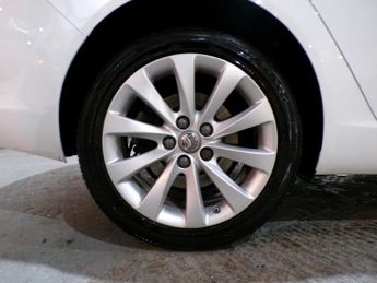 VAUXHALL INSIGNIA 2.0 ELITE NAV CDTI 5DR Automatic