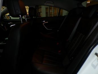 VAUXHALL INSIGNIA 2.0 ELITE NAV CDTI 5DR Automatic