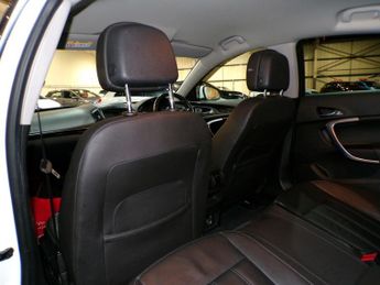 VAUXHALL INSIGNIA 2.0 ELITE NAV CDTI 5DR Automatic