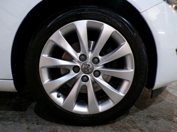 VAUXHALL INSIGNIA 2.0 ELITE NAV CDTI 5DR Automatic