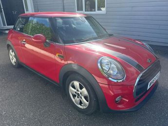 MINI Hatch 1.5 ONE 3DR Manual