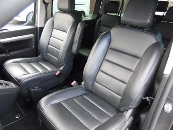 VAUXHALL VIVARO LIFE ULTIMATE L 5DR AUTOMATIC