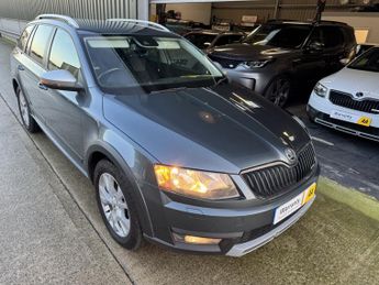 Skoda Octavia 2.0 SCOUT TDI DSG 5DR Semi Automatic