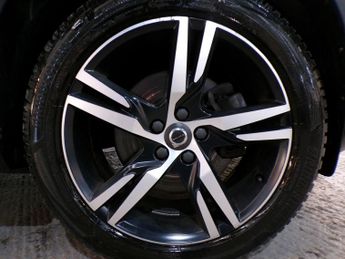 VOLVO XC40 2.0 D4 FIRST EDITION AWD 5DR Automatic