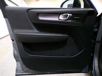 VOLVO XC40 2.0 D4 FIRST EDITION AWD 5DR Automatic