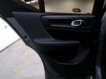 VOLVO XC40 2.0 D4 FIRST EDITION AWD 5DR Automatic