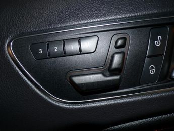 MERCEDES-BENZ GLA-CLASS 2.0 GLA250 4MATIC AMG LINE PREMIUM PLUS 5DR Semi Automatic