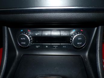 MERCEDES-BENZ GLA-CLASS 2.0 GLA250 4MATIC AMG LINE PREMIUM PLUS 5DR Semi Automatic