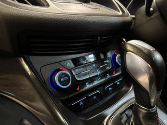 FORD KUGA 1.5 ST-LINE X 5DR Automatic