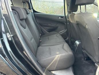 PEUGEOT 308 1.6 S HDI 5DR Manual