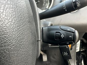 PEUGEOT 308 1.6 S HDI 5DR Manual