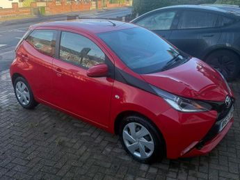 Toyota AYGO 1.0 VVT-I X-PLAY X-SHIFT 5DR Semi Automatic