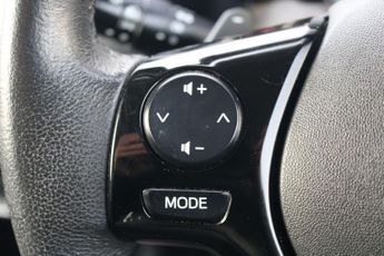 TOYOTA AYGO HATCHBACK 1.0 VVT-I X-PLAY X-SHIFT 5DR Semi Automatic