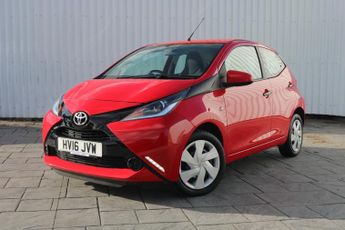 TOYOTA AYGO HATCHBACK 1.0 VVT-I X-PLAY X-SHIFT 5DR Semi Automatic