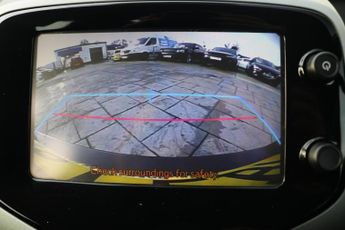 TOYOTA AYGO HATCHBACK 1.0 VVT-I X-PLAY X-SHIFT 5DR Semi Automatic