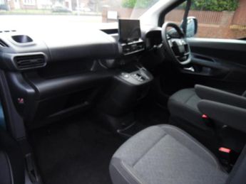 VAUXHALL COMBO LIFE ELECTRIC MPV DESIGN XL 5DR AUTOMATIC
