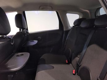 NISSAN NOTE 1.6 TEKNA 5DR Manual