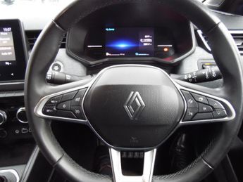 RENAULT CLIO 1.6 TECHNO E-TECH 5DR AUTOMATIC