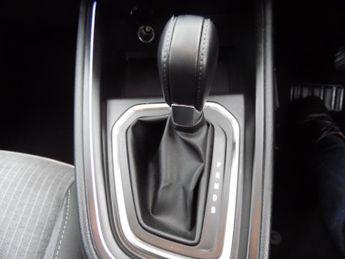 RENAULT CLIO 1.6 TECHNO E-TECH 5DR AUTOMATIC