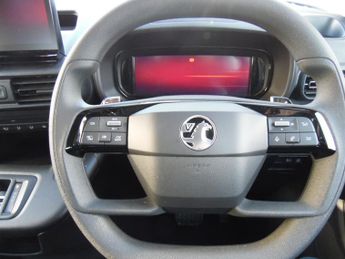 VAUXHALL COMBO LIFE DESIGN XL 5DR