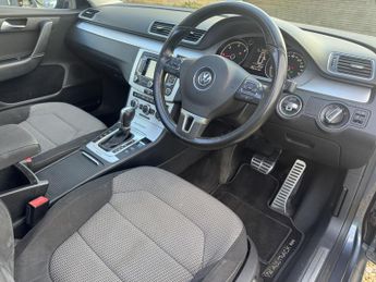 VOLKSWAGEN PASSAT Alltrack 2.0 ALLTRACK TDI BLUEMOTION TECH 4MOTION DSG 5DR Semi Automatic