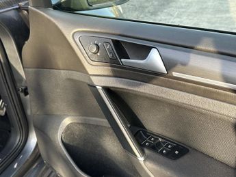 VOLKSWAGEN GOLF 2.0 GTI TSI DSG 5DR SEMI AUTOMATIC