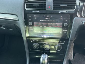 VOLKSWAGEN GOLF 2.0 GTI TSI DSG 5DR SEMI AUTOMATIC