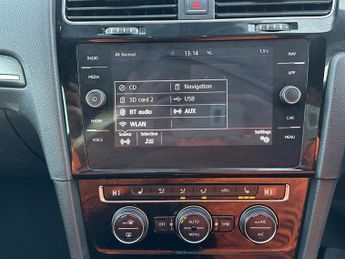 VOLKSWAGEN GOLF 2.0 GTI TSI DSG 5DR SEMI AUTOMATIC