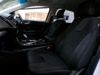 FORD EDGE 2.0 TITANIUM TDCI 5DR Automatic