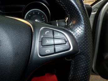 MERCEDES-BENZ GLA-CLASS 1.6 GLA 180 URBAN EDITION 5DR Automatic