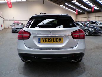 MERCEDES-BENZ GLA-CLASS 1.6 GLA 180 URBAN EDITION 5DR Automatic