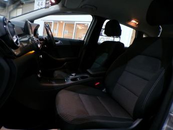 MERCEDES-BENZ B-CLASS 1.5 B180 CDI BLUEEFFICIENCY SE 5DR Automatic