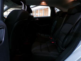 MERCEDES-BENZ B-CLASS 1.5 B180 CDI BLUEEFFICIENCY SE 5DR Automatic