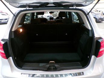 MERCEDES-BENZ B-CLASS 1.5 B180 CDI BLUEEFFICIENCY SE 5DR Automatic