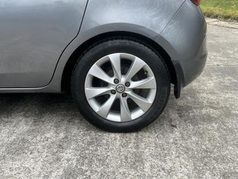 VAUXHALL CORSA 1.4 ENERGY AC 5DR Manual