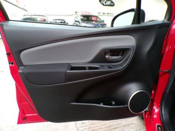 TOYOTA YARIS 1.5 VVT-I ICON M-DRIVE S TSS 5DR CVT