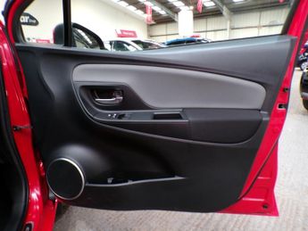 TOYOTA YARIS 1.5 VVT-I ICON M-DRIVE S TSS 5DR CVT