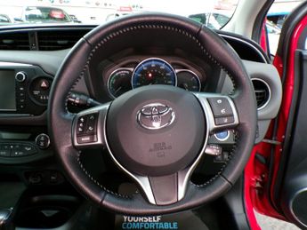 TOYOTA YARIS 1.5 VVT-I ICON M-DRIVE S TSS 5DR CVT