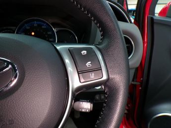 TOYOTA YARIS 1.5 VVT-I ICON M-DRIVE S TSS 5DR CVT