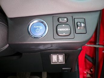 TOYOTA YARIS 1.5 VVT-I ICON M-DRIVE S TSS 5DR CVT