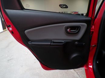 TOYOTA YARIS 1.5 VVT-I ICON M-DRIVE S TSS 5DR CVT