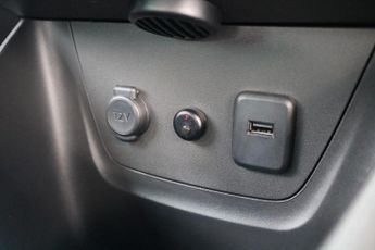 VAUXHALL CROSSLAND X HATCHBACK 1.2 GRIFFIN 5DR Automatic