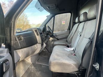 VOLKSWAGEN CRAFTER 2.5 CR35 BLUE TDI H/R