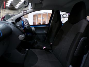 TOYOTA AYGO 1.0 BLUE VVT-I 5DR Manual